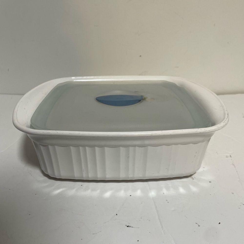 Corning Ware French White Square Casserole Dish with Blue-Handle Lid – (F-6-B)
